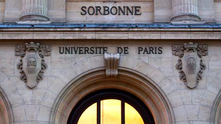 Les universit&eacute;s Paris I et Paris X sont &eacute;pingl&eacute;es par l'Unef, le 22 juillet 2013, car elles pratiquent une s&eacute;lection ill&eacute;gale des bacheliers pour la licence de droit franco-allemand. (LOIC VENANCE / AFP)