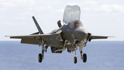 Le futur avion de combat nouvelle génération sera une alternative au F-35 américain (ici un F-35B au décollage, le 23 mars 2018). (MAXPPP)