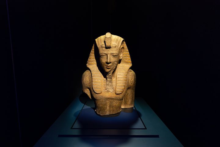 Granite bust of Merenptah New Kingdom, 19th Dynasty (© 2020 World Heritage Exhibitions)