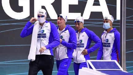 Le relais 4x100 mètres féminin rapporte sa première médaille à la France dans ces Championnats d'Europe de natation 2021.&nbsp; (ATTILA KISBENEDEK / AFP)