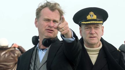 Christopher Nolan et Kenneth Branagh sur le tournage de "Dunkerque".&nbsp; (WARNER BROS / DOMBEY STREET PROD / COLLECTION CHRISTOPHEL)