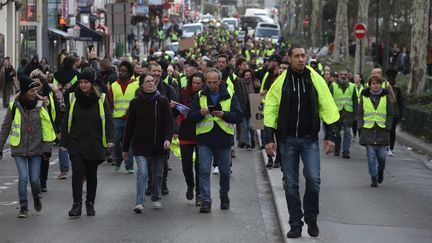 Des "gilets jaunes" manifestent à Paris, le 22 décembre 2018. (MAXPPP)