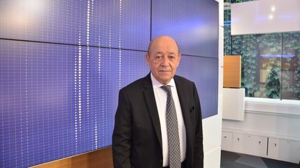 Jean-Yves Le Drian invité de franceinfo.&nbsp; (JEAN-CHRISTOPHE BOURDILLAT / RADIO FRANCE)