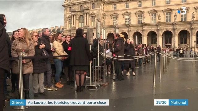 Grève contre la réforme des retraites : à Paris, l'accès au musée du Louvre bloqué