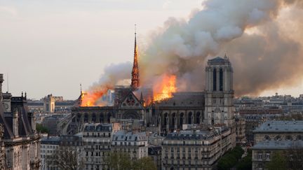 La cathédrale Notre-Dame de Paris, le 15 avril 2019. (FABIEN BARRAU / AFP)