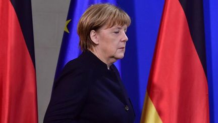 La chancelière Angela Merkel prend la parole au lendemain de l'attaque terroriste contre un marché de Noël à Berlin, le 19 décembre 2016.
 (John MACDOUGALL / AFP)