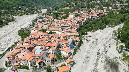 Vue aérienne du village de Saint-Martin-Vésubie (Alpes-Maritimes), deux ans après le passage de la tempête Alex. (SEBASTIEN BOTELLA / MAXPPP)