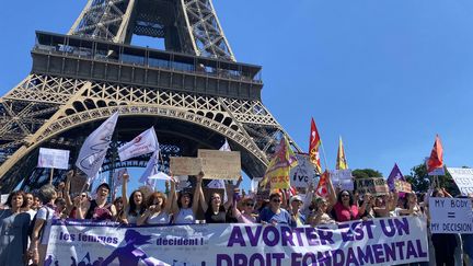 Manifestation pour le droit à l'avortement à Paris, le 2 juillet 2022 (LAURIANE DELANOË/RADIO FRANCE)