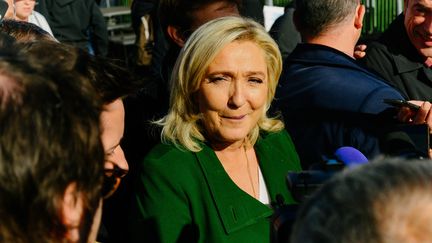 Marine Le Pen au sommet de l'élevage de Clermont-Ferrand (Puy-de-Dôme), le 7 octobre 2021. (ADRIEN FILLON / NURPHOTO / AFP)