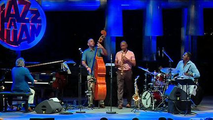 Branford Marsalis et son quartet. 
 (Capture d&#039;écran France 3 Côte d&#039;Azur )