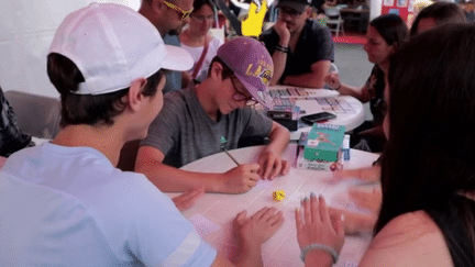 Festival ludique de Parthenay : un rendez-vous incontournable pour les passionnés de jeux de société (France 2)