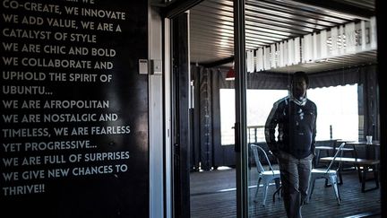 où des dizaines de milliers de touristes se pressent chaque année pour voir la maison de Nelson Mandela, sponsorise 42 marques locales.  (Gulshan Khan / AFP)