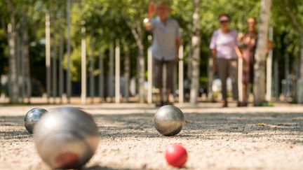 Un arbitre de pétanque a été agressé violemment par un joueur dans un tournoi de vétérans à Albertville (illustration). (SEBASTIAN GOLLNOW / DPA)