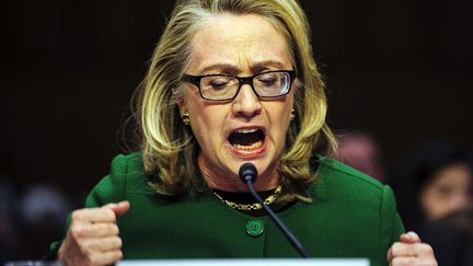 La secr&eacute;taire d'Etat am&eacute;ricaine Hillary Clinton t&eacute;moigne sur l'attentat de Benghazi&nbsp;lors de son audition&nbsp;au Congr&egrave;s am&eacute;ricain &agrave; Washington (Etats-Unis-, le 23 janvier 2013. (MAXPPP)