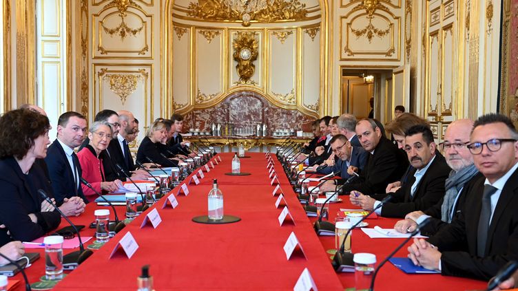 Elisabeth Borne meets the inter-union in Matignon (Paris), April 5, 2023. (BERTRAND GUAY / POOL / AFP)