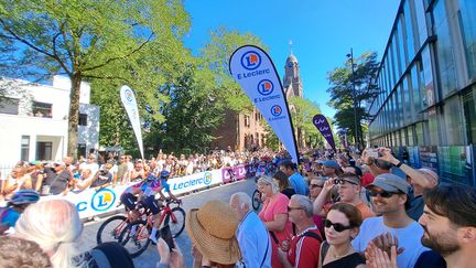 REPORTAGE. Tour de France femmes 2024 : on était au Grand Départ depuis les Pays-Bas, là où le vélo est roi