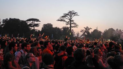 Le public a apprécié la variété des concerts, ici devant Bloc Party
 (Clément Martel / Culturebox)