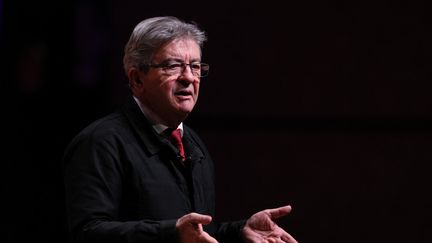 Jean-Luc Mélenchon lors d'un meeting de La France insoumise à Montpellier (Hérault), le 16 février 2023. (PASCAL GUYOT / AFP)