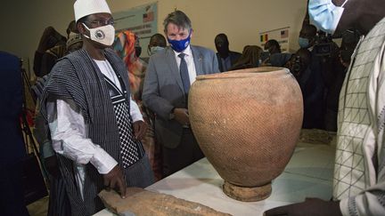 Le Premier ministre malien à la cérémonie de rétrocession&nbsp;de 900 objets rendus au Mali par les États-Unis (ANNIE RISEMBERG / AFP)