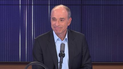 Jean-François Copé, maire LR de Meaux était l'invité du "8h30 franceinfo", lundi 27 septembre 2021. (FRANCEINFO / RADIOFRANCE)