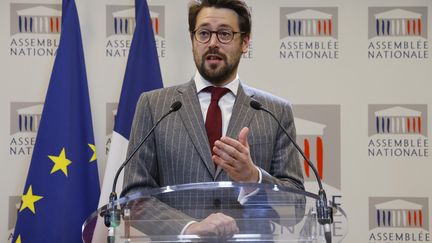 Benjamin Lucas, député EELV-Nupes des Yvelines, à l'Assemblée nationale le 11 décembre 2023. (LUDOVIC MARIN / AFP)