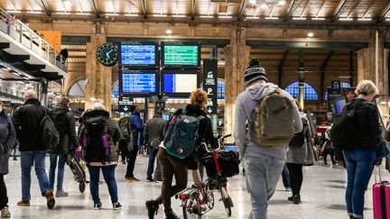 Grève contre la réforme des retraites à la gare du Nord à Paris, le 10 janvier 2020. (GILLES ROLLE/REA)