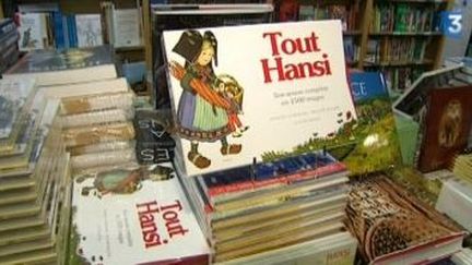 &quot;Tout Hansi&quot;, un receuil des oeuvres de Jean-Jacques Waltz, paru chez La Nuée Bleue
 (Culturebox)