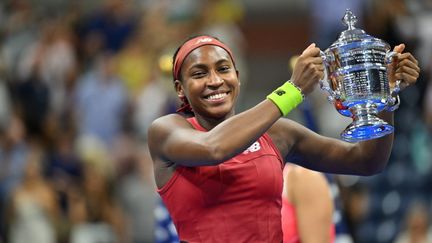 L'Américaine Coco Gauff, après sa victoire en finale de l'US Open de tennis, le 9 septembre 2023. (ANGELA WEISS / AFP)