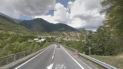 Son corps a été retrouvé dans la Durance, sur la commune de&nbsp;Saint-Martin-de-Queyrières (Hautes-Alpes). (GOOGLE STREET VIEW)