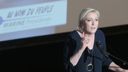 Marine Le Pen délivre un discours, le 8 avril 2017, lors d'un meeting à Ajaccio, en Corse.&nbsp; (PASCAL POCHARD-CASABIANCA / AFP)