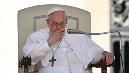 Le pape François au Vatican, le 7 juin 2023. (ANDREAS SOLARO / AFP)