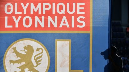 Le logo de l'Olympique lyonnais (OL), le 29 octobre 2016.&nbsp; (REMY GABALDA / AFP)