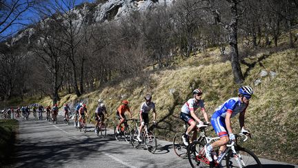 L'ascension du col de Turini, dans l'arrière-pays niçois (ANNE-CHRISTINE POUJOULAT / AFP)