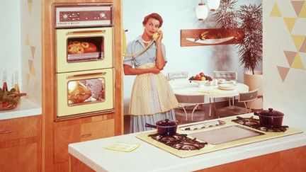 Une femme au foyer dans les ann&eacute;es 50. (TOM KELLEY ARCHIVE / RETROFILE CREATIVE)