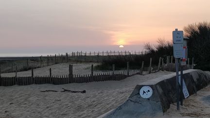 La plage de la Grange à l'Île de Ré, en mars 2020.&nbsp; (FARIDA NOUAR / RADIO FRANCE)