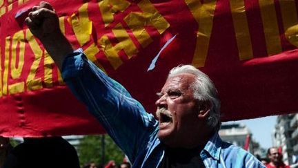 A Athènes, quand la colère prend la place de la résignation... le 1er mai 2012. (AFP PHOTO / Aris Messinis)