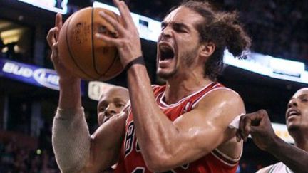 L'énergie de Joakim Noah dans la raquette