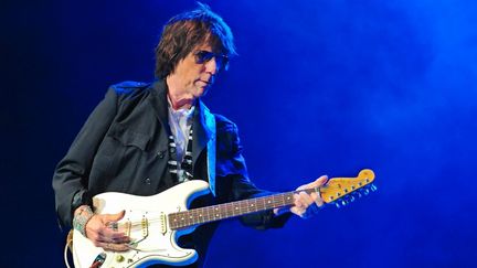 Le guitariste Jeff Beck lors d'un concert à Cedar Park, au Texas (Etats-Unis), le 30 avril 2015. (MANUEL NAUTA / AFP)