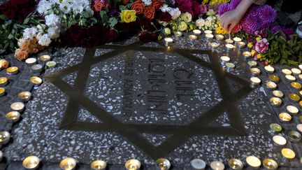 Le square Charles Aznavour à Erevan, Arménie, le 1er octobre 2018
 (KAREN MINASYAN / AFP)