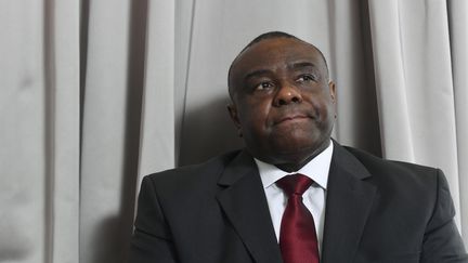 L'ancien vice-président de la RDC, Jean-Pierre Bemba, le 24 juillet 2018 lors d'une conférence de presse à Bruxelles (Belgique).&nbsp; (JOHN THYS / AFP)