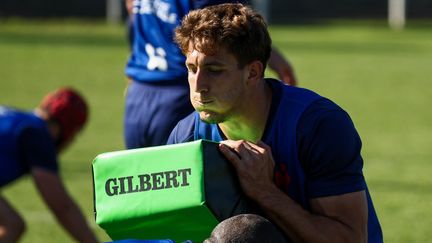 Le joueur du XV de France Oscar Jégou à l'entraînement, le 2 juillet 2024. (TOMAS CUESTA / AFP)