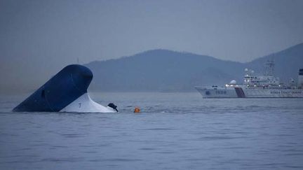 &nbsp; (304 personnes sont mortes lors du naufrage du Sewol en Corée du Sud en avril 2014 © Reuters-Kim Hong-Ji)