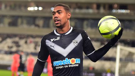 Le joueur de Bordeaux Malcolm, le 16 janvier 2018, lors du match contre Caen à Bordeaux (Gironde). (NICOLAS TUCAT / AFP)