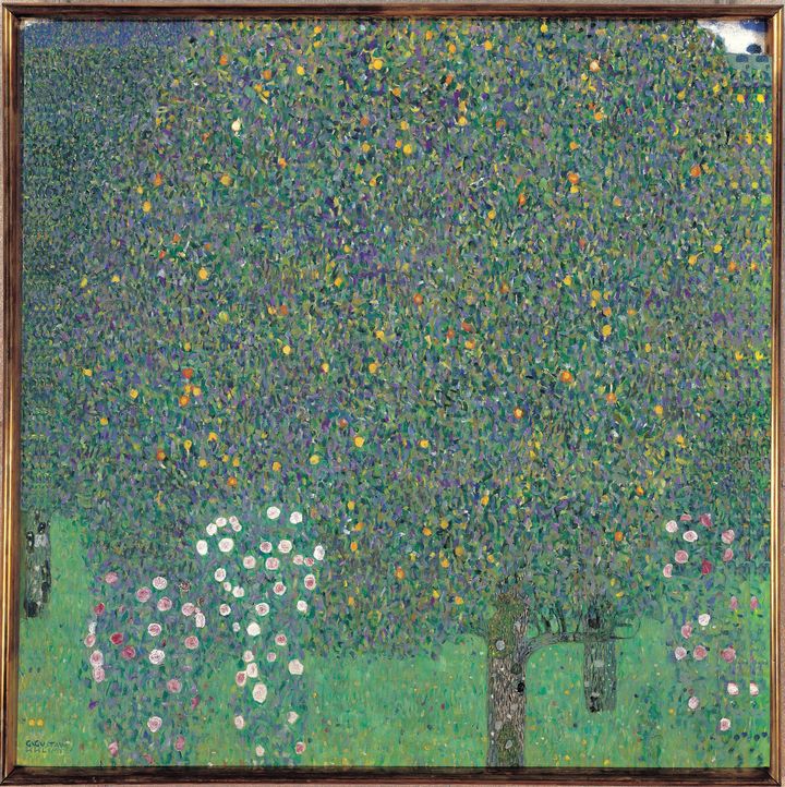 Détail de "Rosiers sous les arbres", oeuvre de Gustav Klimt, 1905, musée d'Orsay, Paris, 23 septembre 2016 (LEEMAGE VIA AFP)