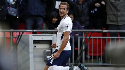 Harry Kane devenant le meilleur buteur de l'année 2017 (ADRIAN DENNIS / AFP)