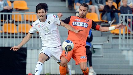 Goncalves (Laval) et Matheus (Sochaux) (MARC OLLIVIER / MAXPPP)