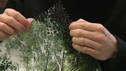 Le plasticien Marc-Antoine Garnier en résidence artistique à l'école d'art de Calais crée des oeuvres inspirées du territoire calaisis (France 3 Hauts-de-France)