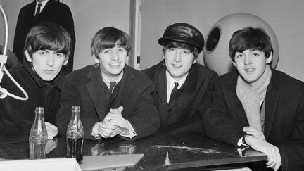 Les Beatles invités dans l'émission radio "Les ardugos", le 23 décembre 1963
 (Louis Joyeux / INA / AFP)