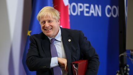 Le Premier ministre britannique Boris Johnson lors d'une conférence de presse à Bruxelles (Belgique), le 17 octobre 2019. (DOMINIKA ZARZYCKA / NURPHOTO / AFP)