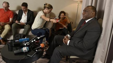 Au cours d'une conférence de presse le 24 juillet 2018 à Bruxelles, l'opposant Jean-Pierre Bemba a invité l'opposition congolaise à présenter un candidat unique à la présidentielle du 23 décembre 2018. (Photo AFP/John Thys)